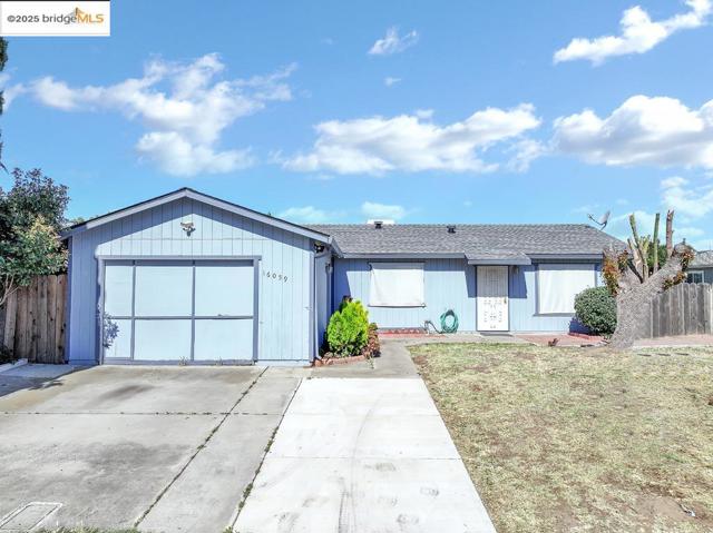 16059 Bizzibe St, Lathrop CA: https://media.crmls.org/mediaz/71649239-c721-43e9-994a-e0b8d8b01b98.jpg