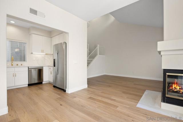 3693 RUETTE DE VILLE, San Diego CA: https://media.crmls.org/mediaz/7164ce3f-cea7-4fd8-9dc3-a7af642b4049.jpg