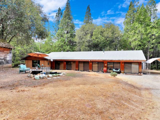 17533 Humbug Creek Road, Glencoe CA: https://media.crmls.org/mediaz/71652812-4306-4f7a-a900-84f889704d65.jpg