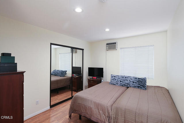 220 W Hillcrest Boulevard, Monrovia CA: https://media.crmls.org/mediaz/71653b02-aae9-44bf-b665-c43b66e0cd30.jpg