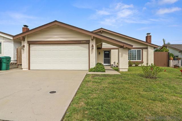 11394 Pegasus Ave, San Diego CA: https://media.crmls.org/mediaz/716546ec-fb80-431c-8cea-a86641c0e5af.jpg