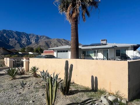 550 W Sunview Avenue, Palm Springs CA: https://media.crmls.org/mediaz/71654d6a-5bc7-43a1-be3e-2f8f40244c13.jpg