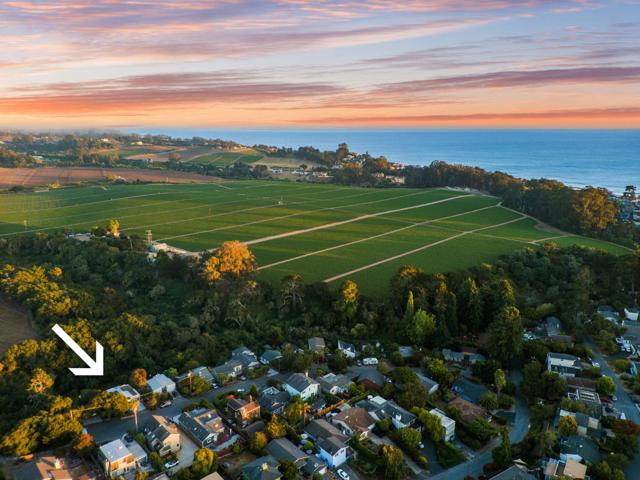 30 Elena Road, La Selva Beach CA: https://media.crmls.org/mediaz/716652a4-cc46-4c3e-8799-f39bd2e6f7f6.jpg