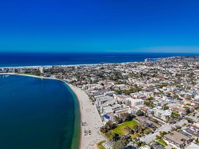 Detail Gallery Image 8 of 47 For 1250 1254 Parker Place, San Diego,  CA 92109 - – Beds | – Baths