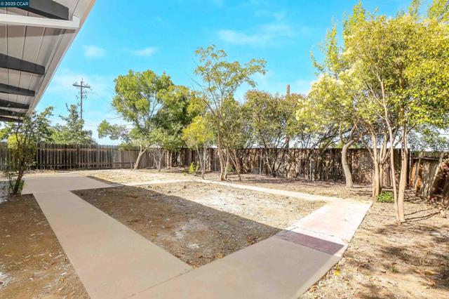 197 Carolos Drive, Pacheco CA: https://media.crmls.org/mediaz/7167cc5b-cc97-417f-b909-e44bb0dae35d.jpg