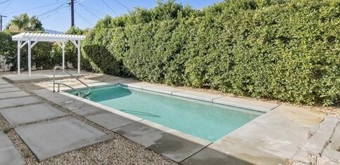 715 N Sunrise Way, Palm Springs CA: https://media.crmls.org/mediaz/7167e3e3-0a5c-4cb2-807e-9c219a7d76d4.jpg
