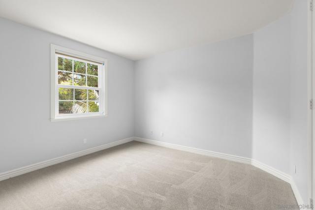 521 Latigo Row, Encinitas CA: https://media.crmls.org/mediaz/7168469d-f9c0-4982-bd14-2f58e713f469.jpg