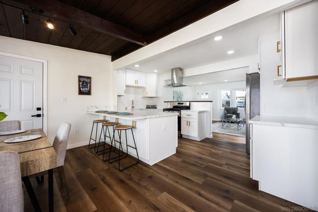 3366 Neosho Pl, San Diego CA: https://media.crmls.org/mediaz/71695409-3c5d-4d04-a63f-b101b4df534b.jpg