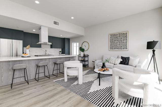 3739 31St St, San Diego CA: https://media.crmls.org/mediaz/71696ee9-2074-4766-8cb4-a0dc4006e9b3.jpg