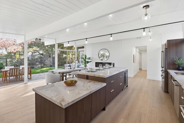 2275 Allegheny Way, San Mateo CA: https://media.crmls.org/mediaz/7169c7f8-36bf-4ce7-99c3-4d7cf2e424e7.jpg