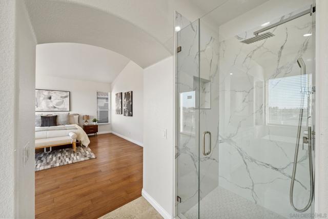 1117 Camino Biscay, Chula Vista CA: https://media.crmls.org/mediaz/716aa96c-bfdf-4f0d-b6e1-75794ff00408.jpg