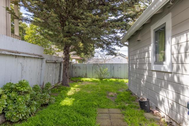 1703 Hilton Street, Seaside CA: https://media.crmls.org/mediaz/716b373d-032c-49f3-8d8a-7274be233da1.jpg