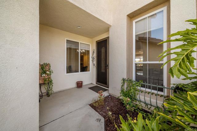 Detail Gallery Image 10 of 49 For 3748 Cavern Pl, Carlsbad,  CA 92010 - 5 Beds | 3 Baths