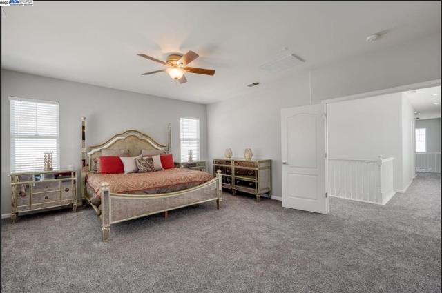 Image 21 of 45 For 871 Emily Ct