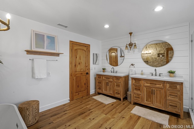 6026 La Granada, Rancho Santa Fe CA: https://media.crmls.org/mediaz/716eb3db-2bf7-4e6f-9a69-dc02a6e60382.jpg