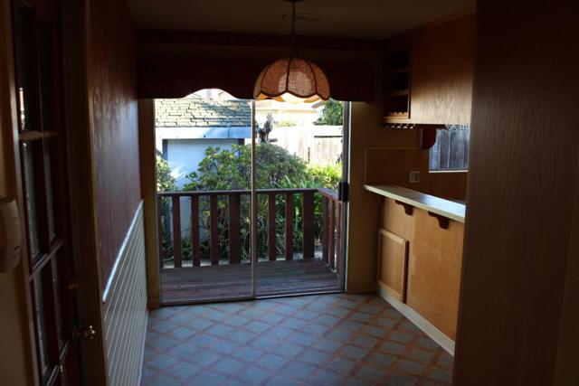 738 Cynthia Court, Watsonville CA: https://media.crmls.org/mediaz/71715a0b-4a1f-4c06-b748-3963ca506746.jpg