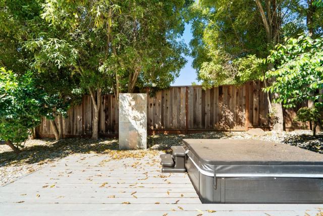 607 Saint Andrews Drive, Aptos CA: https://media.crmls.org/mediaz/71718443-0651-4b3b-a3bc-e0ce62782515.jpg