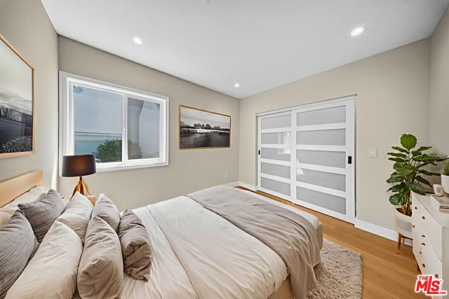 1902 Gates Avenue, Redondo Beach, California 90278, 3 Bedrooms Bedrooms, ,2 BathroomsBathrooms,Residential,Sold,Gates,25621447