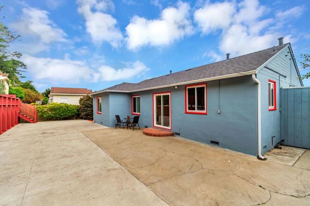 803 Thornhill Drive, Daly City CA: https://media.crmls.org/mediaz/7173d940-7b3d-4320-bbf6-f9cfe9b8677c.jpg
