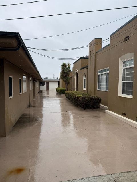 422 Peninsula Avenue, San Mateo CA: https://media.crmls.org/mediaz/71744d45-1e46-4231-a058-9dd18c08b72c.jpg