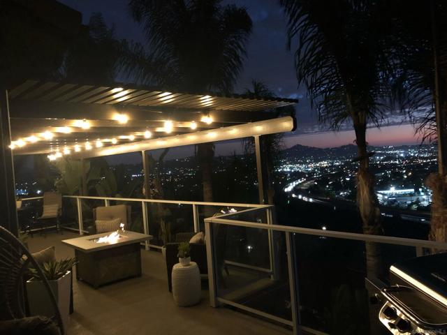 1712 Horizon Heights Cir, El Cajon CA: https://media.crmls.org/mediaz/7175a6ba-95d6-410d-99b7-433b3c53230a.jpg