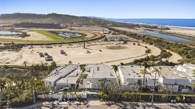 121 Via De La Valle, Del Mar CA: https://media.crmls.org/mediaz/7175d85a-d2fa-46e0-9ccd-a44fa3db9400.jpg