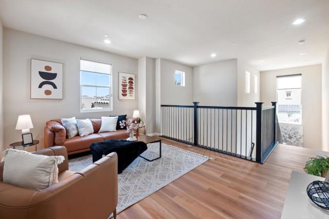 Image 28 of 62 For 32210 Regents Boulevard