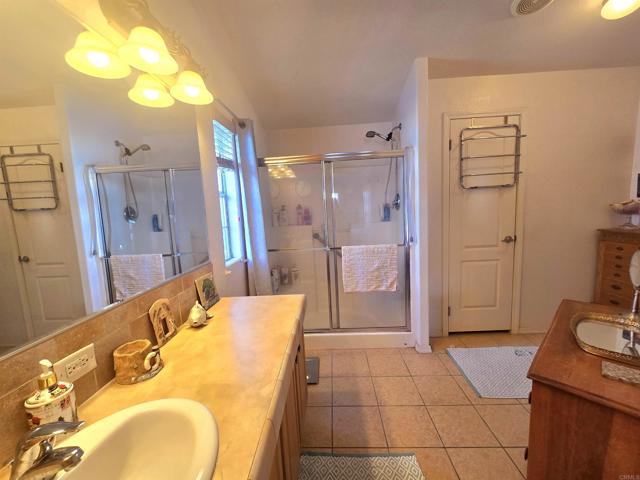 450 E Bradley Avenue, El Cajon CA: https://media.crmls.org/mediaz/71780ab7-3229-4490-8607-682aad8605e8.jpg