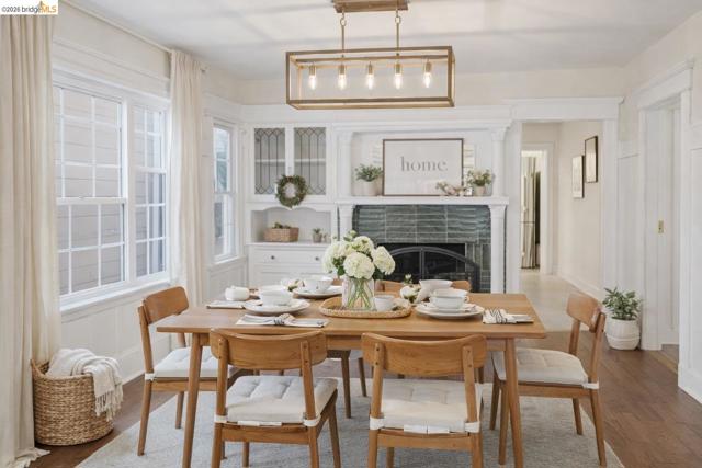 3114 california, Berkeley CA: https://media.crmls.org/mediaz/71781fb7-2fdd-4029-b440-c264f3ec29f6.jpg