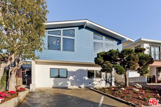 3528 Walnut Avenue, Manhattan Beach, California 90266, 5 Bedrooms Bedrooms, ,3 BathroomsBathrooms,Residential,Sold,Walnut,23238455