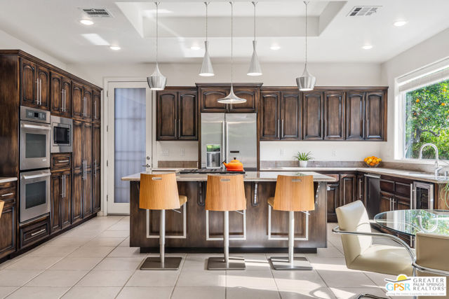 36750 Nancy Lane, Rancho Mirage CA: https://media.crmls.org/mediaz/7179d1bc-8a27-49ba-964c-28edd85ad813.jpg