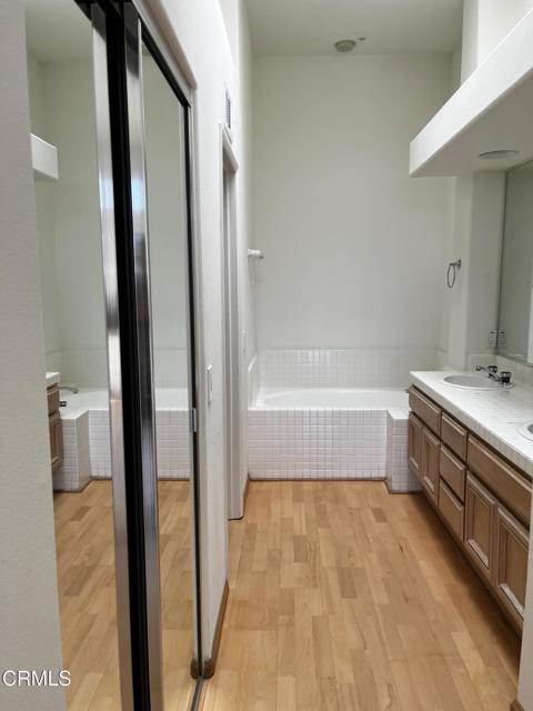 Detail Gallery Image 13 of 20 For 1878 Caminito De La Playa, Glendale,  CA 91208 - 3 Beds | 3 Baths