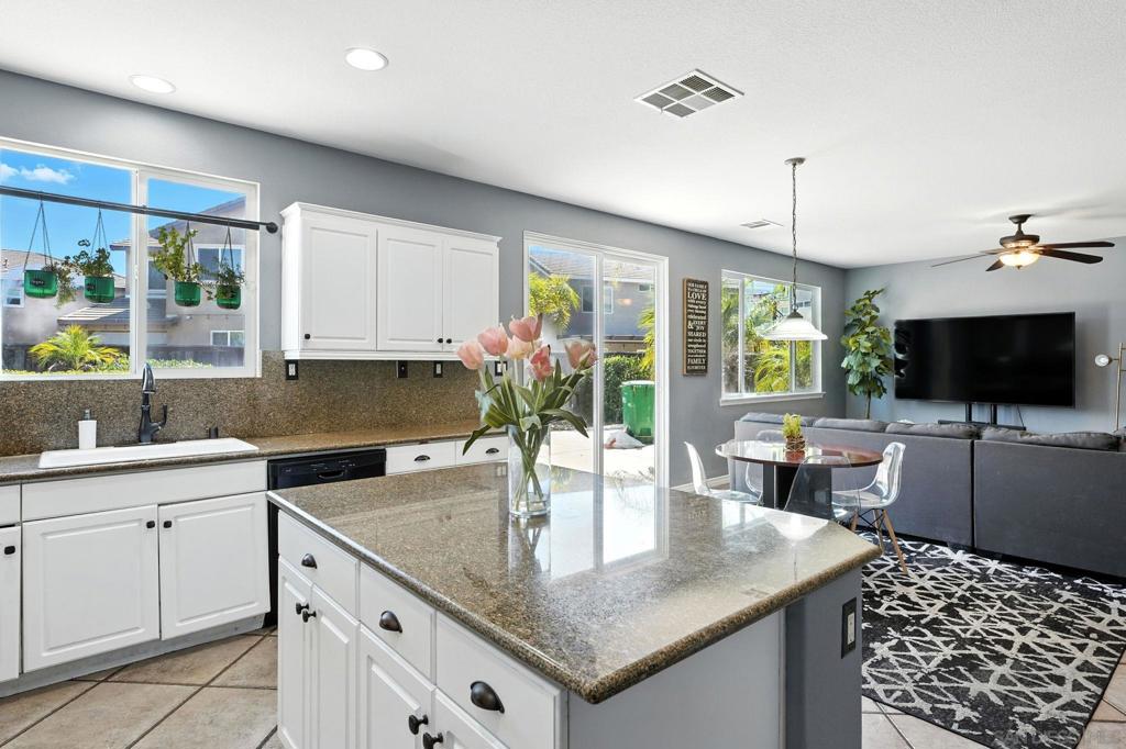 MLS #250039261SD image #12