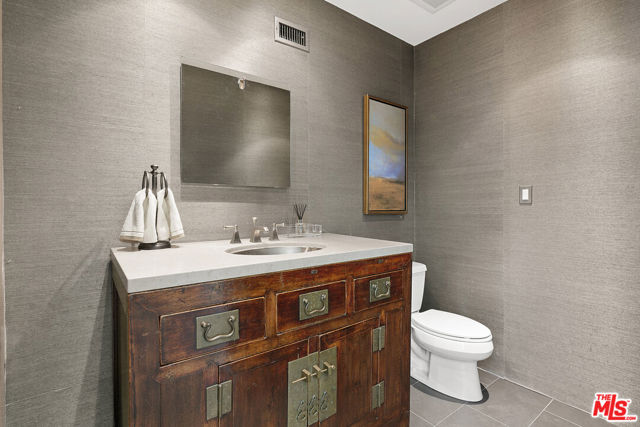 15514 CASIANO Court, Los Angeles CA: https://media.crmls.org/mediaz/717b042c-0a69-4728-99bc-9204d3a004c4.jpg