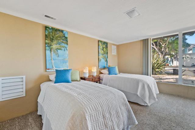 734 Seacliff Drive, Aptos CA: https://media.crmls.org/mediaz/717b4a0c-3792-407a-a09b-b867990450b6.jpg