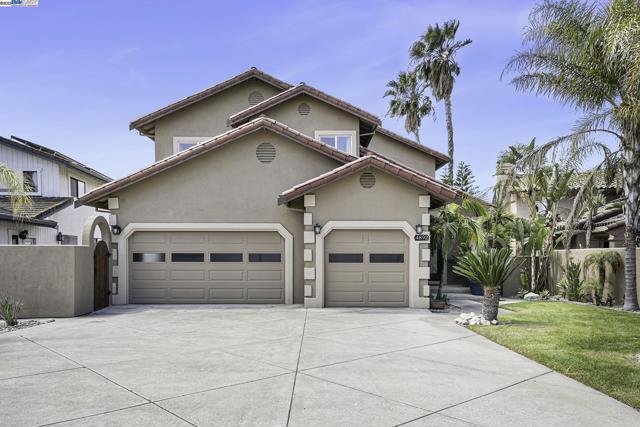 4892 South Pt, Discovery Bay CA: https://media.crmls.org/mediaz/717b730e-9ab6-4a63-950f-e18062e919a7.jpg