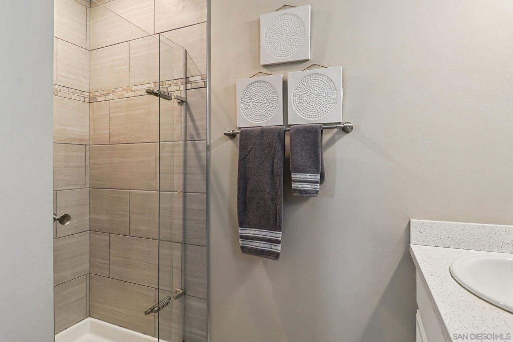 4901 Greenbrier - photo 12