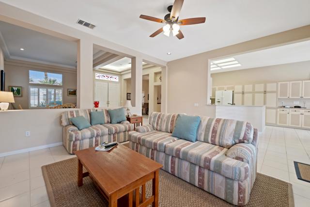 78123 Foxbrook Lane, Palm Desert CA: https://media.crmls.org/mediaz/717bde77-5ffd-430b-a27d-09d68c4ef18a.jpg