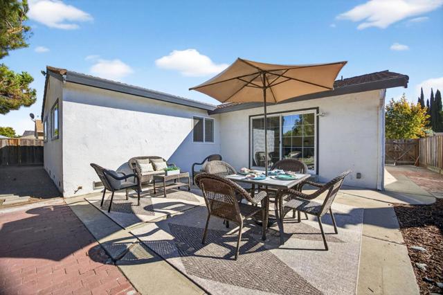 625 Kiowa Circle, San Jose CA: https://media.crmls.org/mediaz/717c11f2-352a-472c-ae2d-95590c2e8d85.jpg