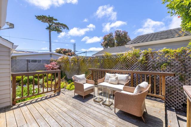 315 Granite Street, Pacific Grove CA: https://media.crmls.org/mediaz/717c785c-c276-4f6a-aa28-647dd089145e.jpg