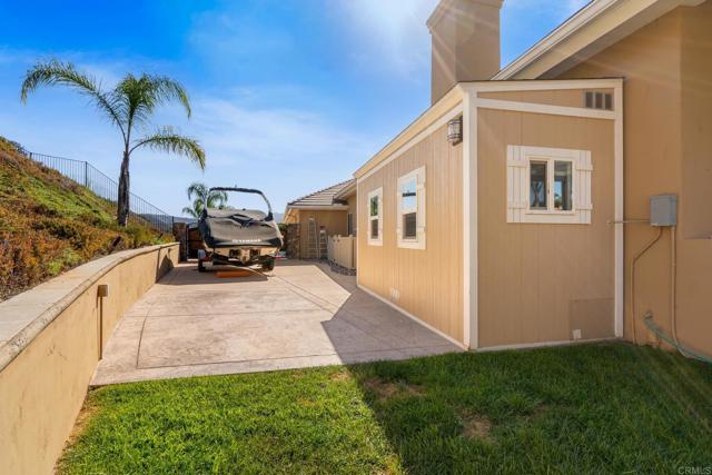 2772 Firebrand Drive, Alpine CA: https://media.crmls.org/mediaz/717cdb27-d0a6-41b7-8734-f3f4563f8e6f.jpg