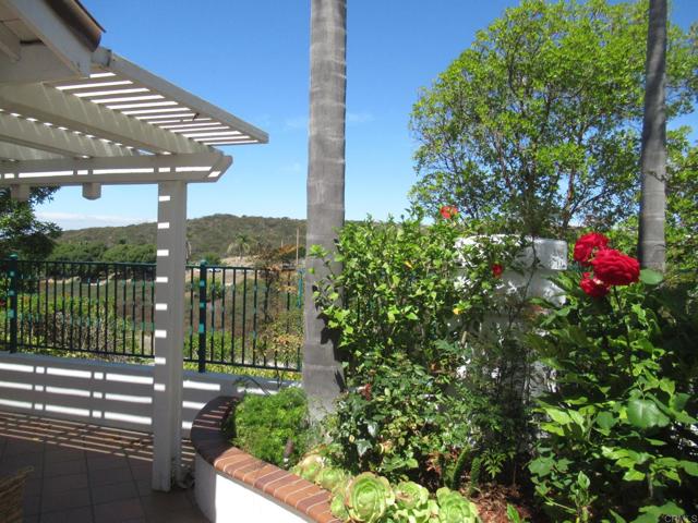 Detail Gallery Image 27 of 44 For 4631 Cyrus Way, Oceanside,  CA 92056 - 3 Beds | 3 Baths