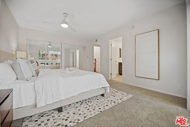 4764 La Villa Marina, Marina del Rey CA: https://media.crmls.org/mediaz/71805127-62e0-4563-9724-2e92aefd29c6.jpg