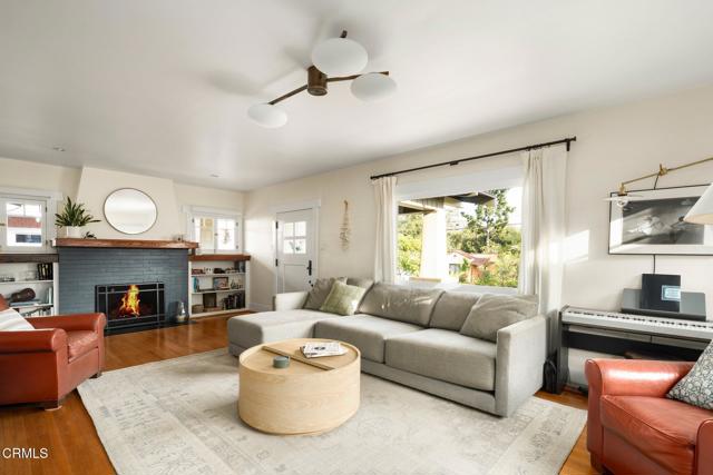 Detail Gallery Image 9 of 37 For 501 Douglas St, Pasadena,  CA 91104 - 3 Beds | 2 Baths