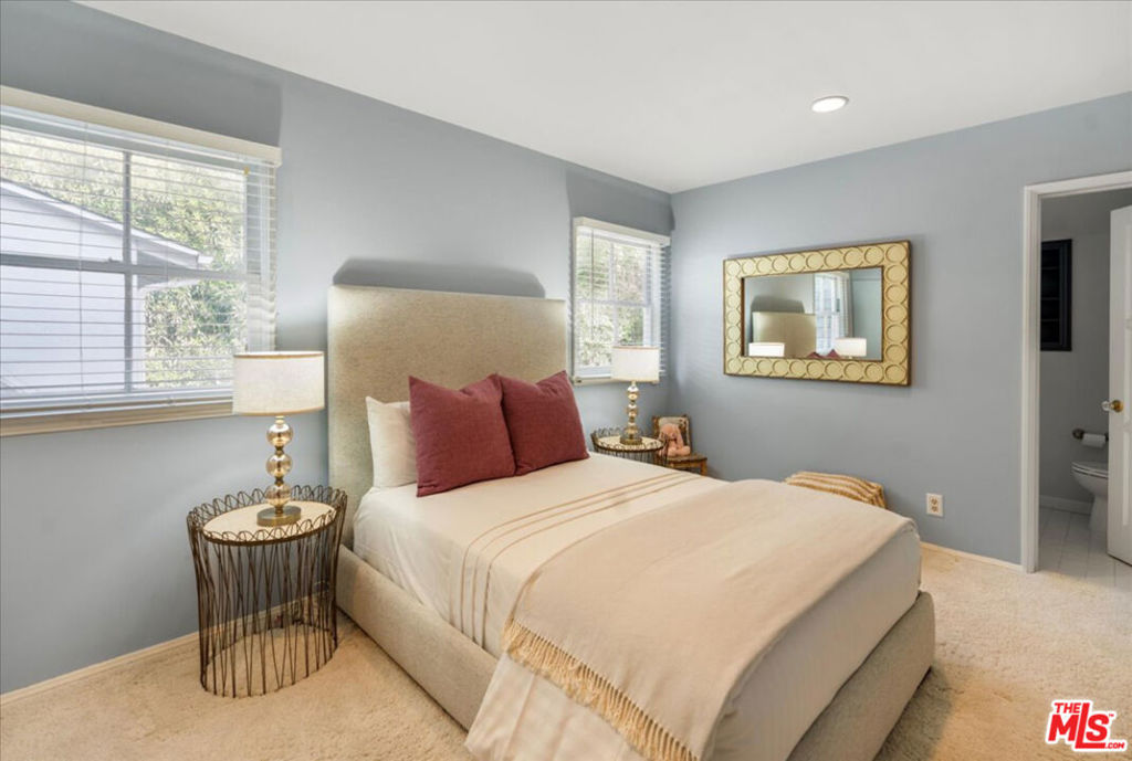 11818 Laurel Hills RoadStudio City img 17