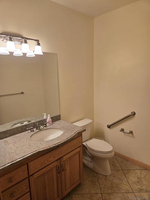 24726 Zanja Place, Ramona CA: https://media.crmls.org/mediaz/7181284b-0331-4be5-aa59-7071f6795640.jpg