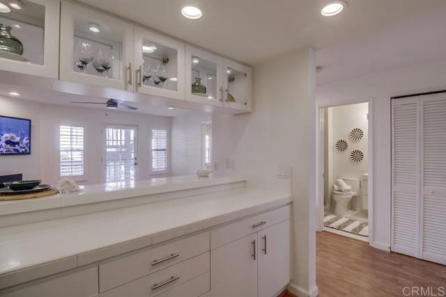 Detail Gallery Image 21 of 46 For 3961 Hortensia St #H4,  San Diego,  CA 92110 - 2 Beds | 2 Baths
