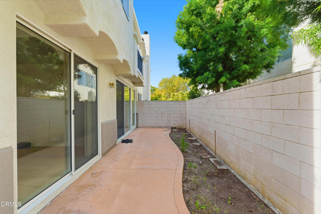 Detail Gallery Image 32 of 42 For 11805 San Tropez Pl, Moorpark,  CA 93021 - 3 Beds | 2/1 Baths