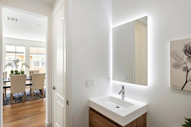 201 Keech Drive,  CA: https://media.crmls.org/mediaz/71821cdc-6f70-4779-b37a-bc416dffd37f.jpg