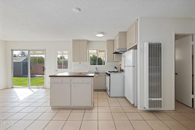 Detail Gallery Image 18 of 29 For 220 Frances St, Ventura,  CA 93003 - 3 Beds | 2 Baths